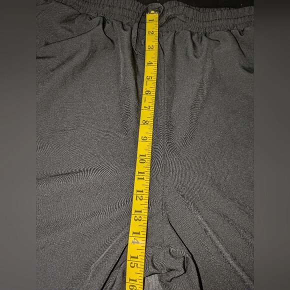 Shein Curve Women's Plus Size Baggy Lightweight Black Capri Size 3XL. EUC - Picture 4 of 8